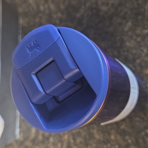 Stanley Purple FlipTop Mug - Picture 5 of 7